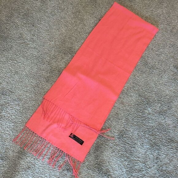 Pink special Cashmere cold weather soft used winter scarf fringed - Picture 1 of 2